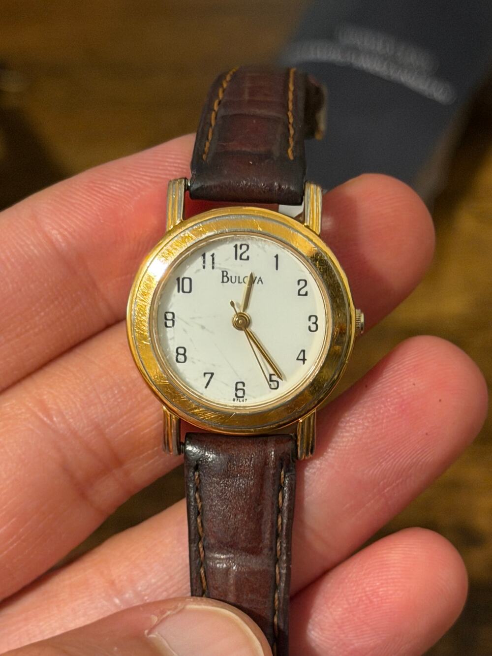 Vintage Bulova Quartz Women's Watch White Dial Gold Tone Leather Strap